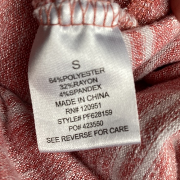 ❤️3/$30 Pink Rose Funnel Neck Oversized Shirt - Picture 6 of 6